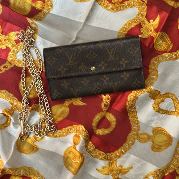 Louis Vuitton Monogram Coated Canvas Wallet with unbranded chain Made in France - Picture 8 of 8